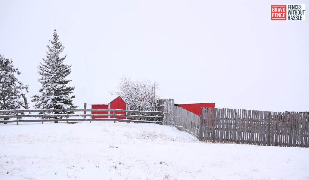 5 Good Reasons to Build a Fence in the Winter