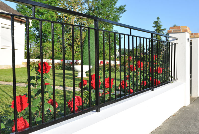 5 Reasons Why You Should Get a Metal Fence