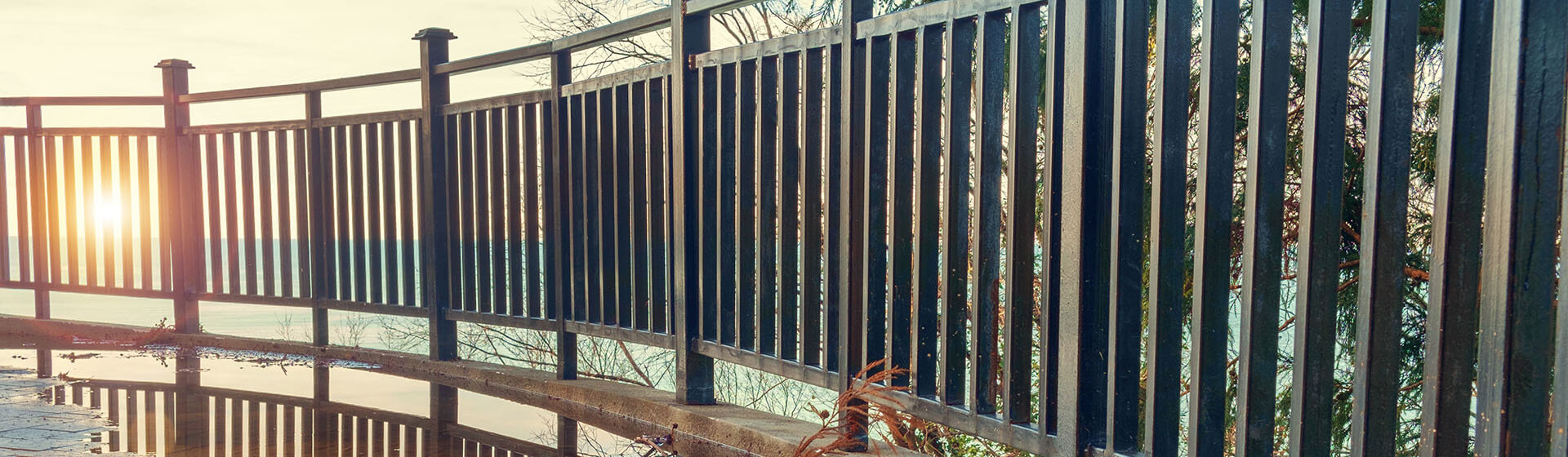 5 Reasons for Winter Fence Replacement