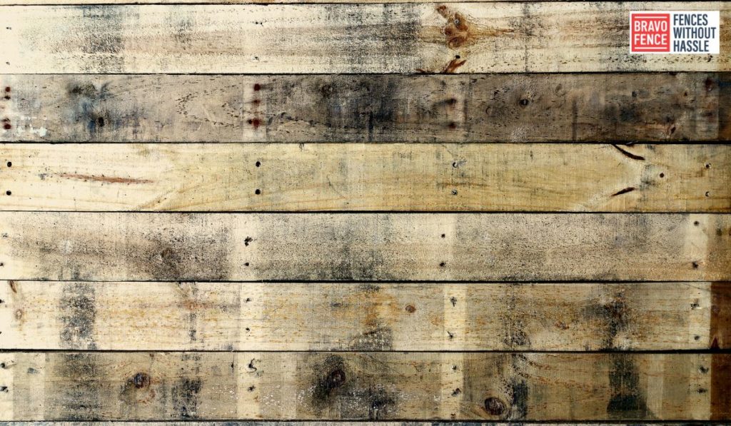 Build A Wood Pallet Fence To Close Your Property