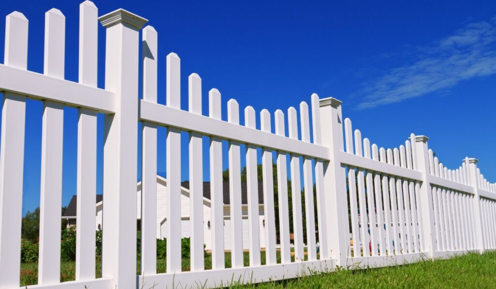 Vinyl Fencing