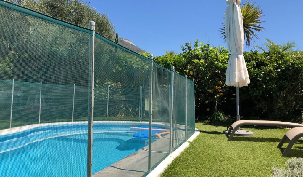 Steel Pool Fence