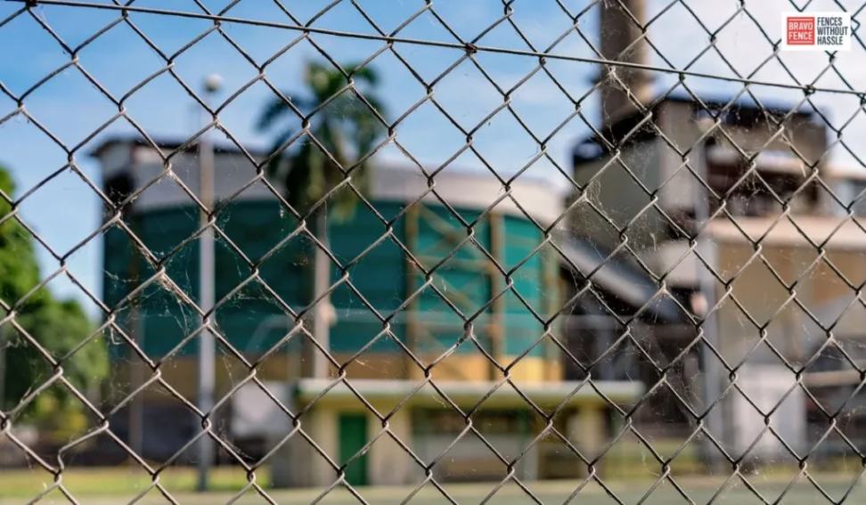 Chain Link Fences Demystified: Privacy Options and Choosing the Right Local Company