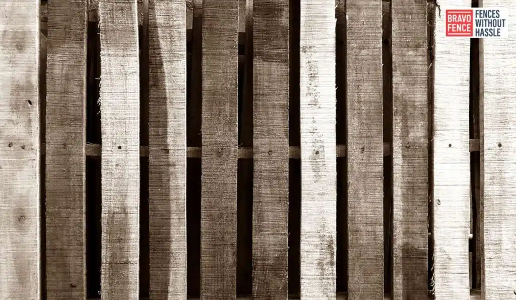 Build A Wood Pallet Fence To Close Your Property