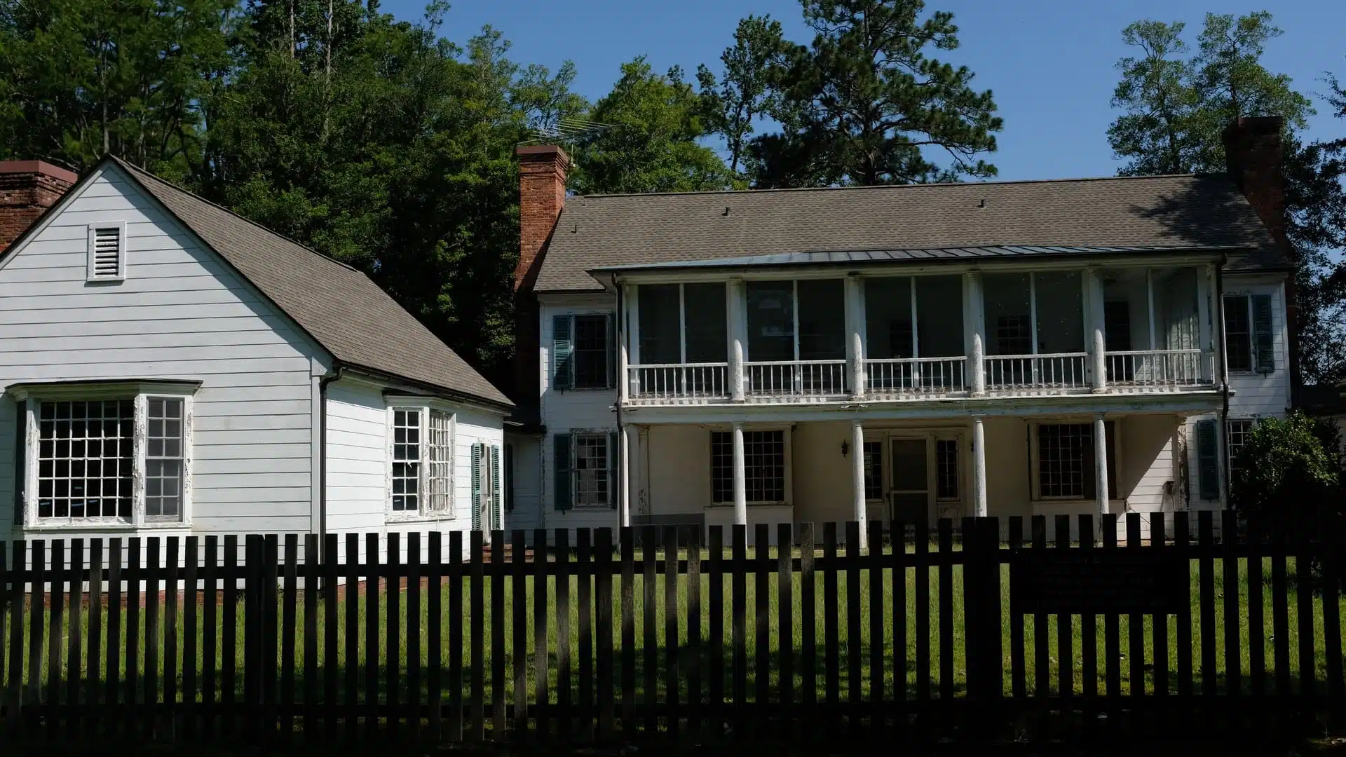 Vinyl Fencing